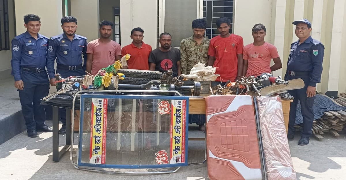 চুনারুঘাটে টমটম চুরির অভিযোগে গ্রেফতার ৬