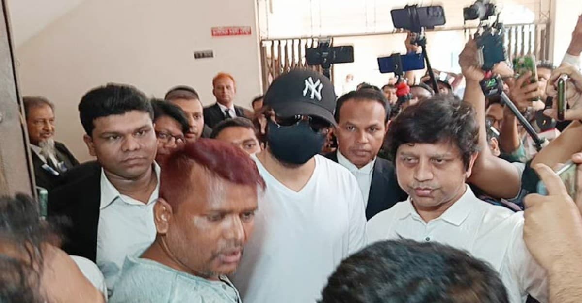 শাকিব খানের মামলায় রহমত উল্লাহর নামে সমন জারি