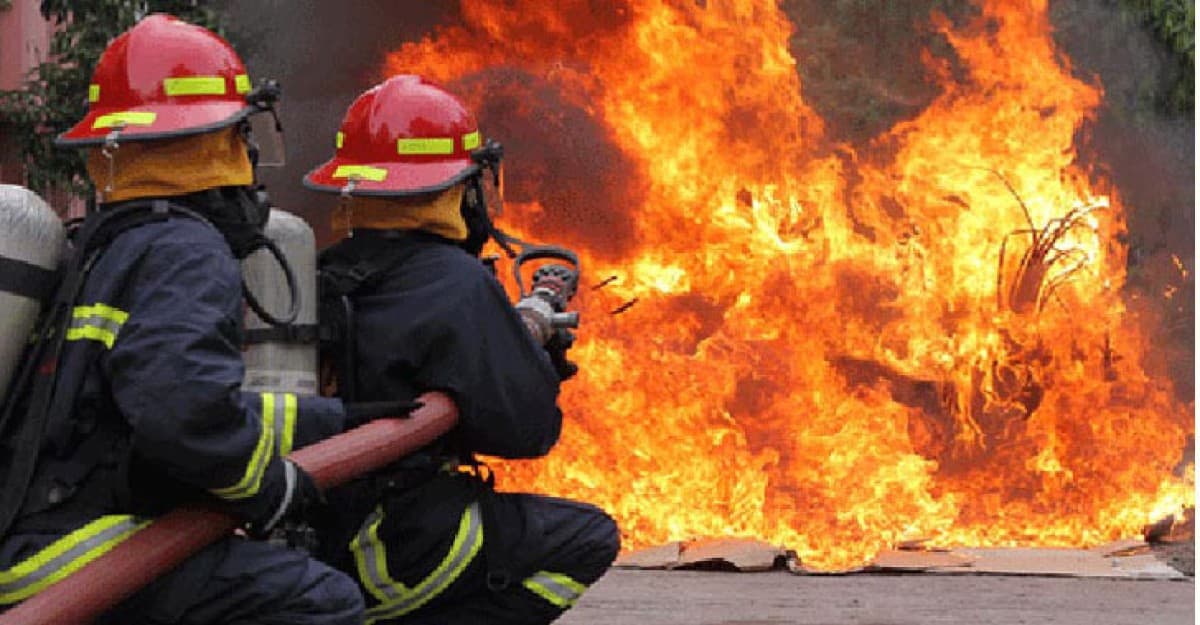 কালিয়াকৈরে স্পিনিং মিলে আগুন