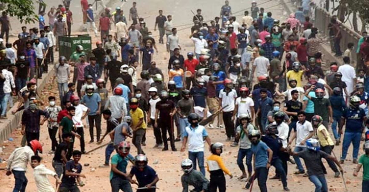 নিউমার্কেটে সংঘর্ষ: তিন মামলার তদন্ত প্রতিবেদন ১ জুন