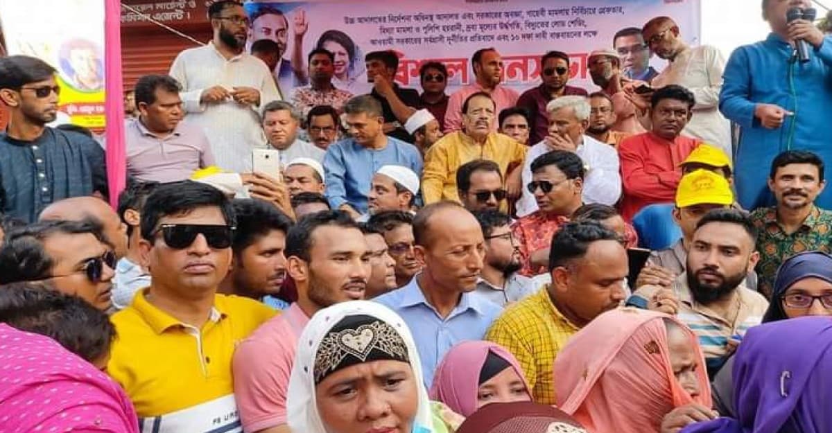 ফেনীতে বিএনপির বিশাল জনসভা অনুষ্ঠিত