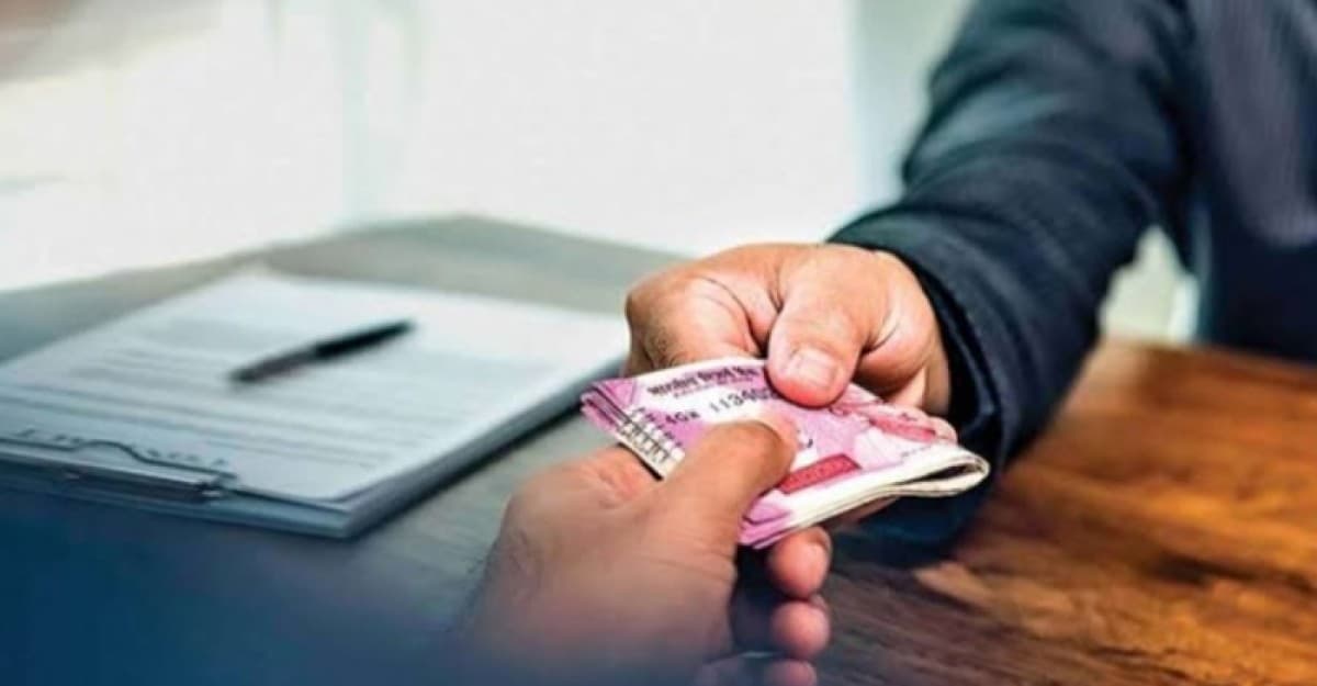 সোনাই সার্কল অফিসের এক পাটোয়ারী ঘুষের অভিযোগে বরখাস্ত !