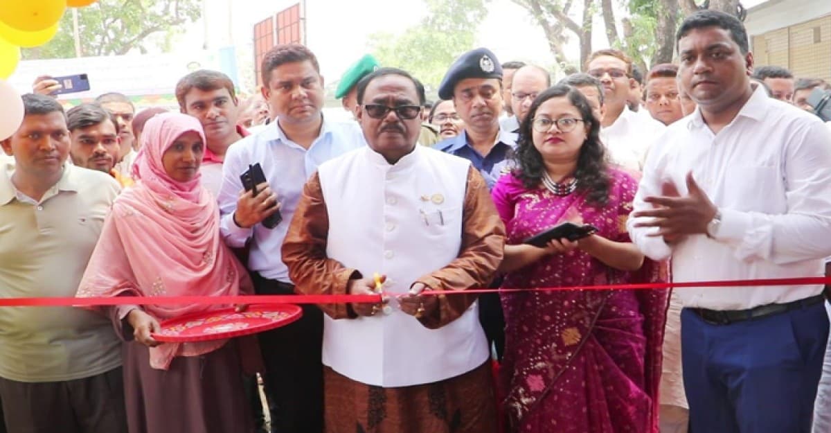 বঙ্গবন্ধুর শান্তির দর্শন নতুন প্রজন্মের মাঝে ছড়িয়ে দিতে হবে: খাদ্যমন্ত্রী