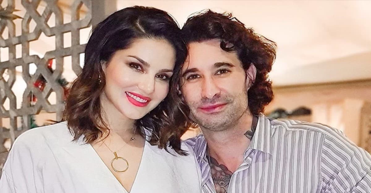 হঠাৎ স্বামীর প্রতি  কৃতজ্ঞতা জানালেন সানি লিওন