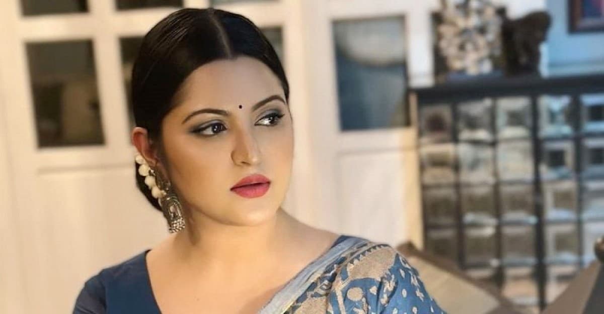 মানুষ মনে করে, দেশের সব মদ আমিই খাই: পরিমণি