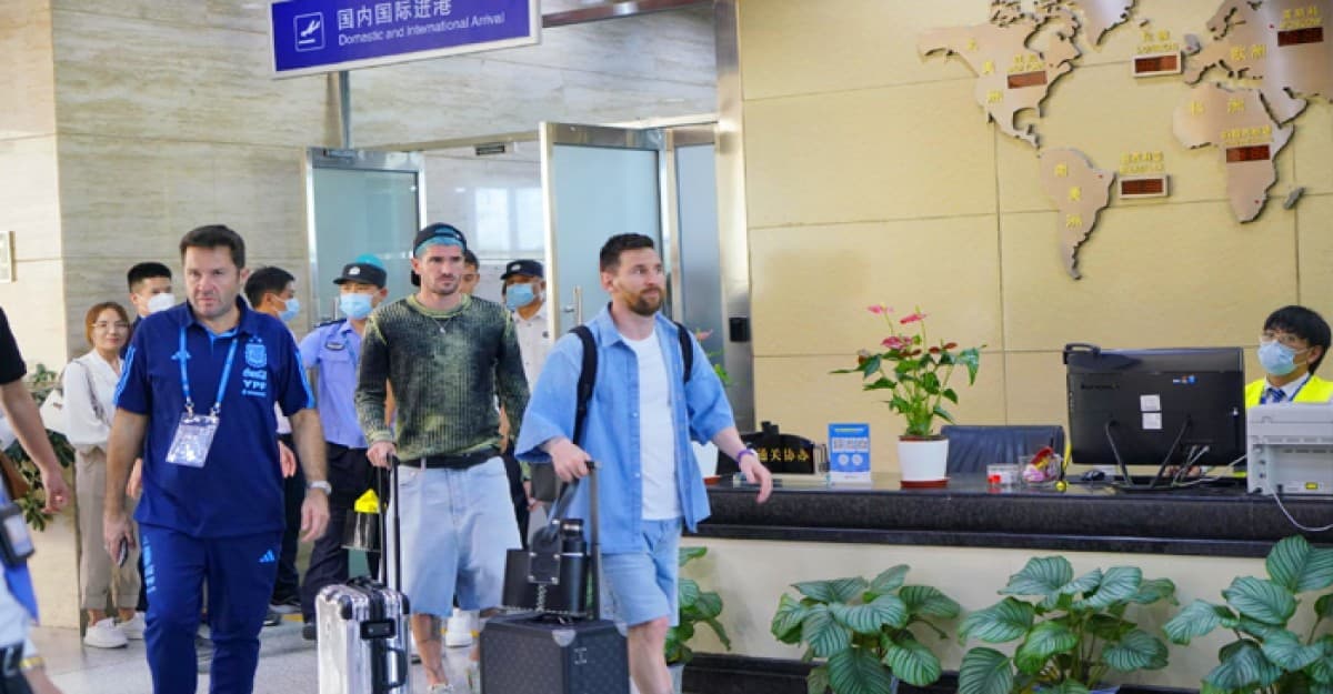 চীনে মেসি বাহিনী