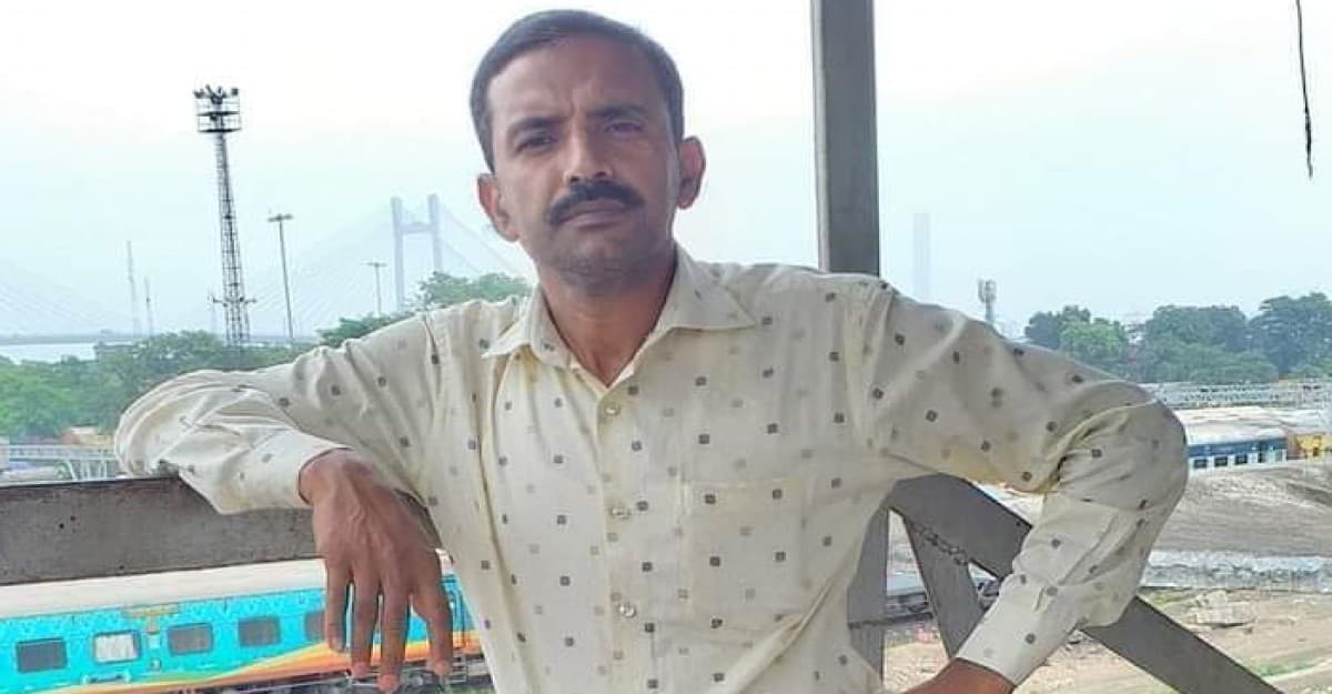 মহেশখালীতে সড়কে ঝরে গেল শিক্ষকের প্রাণ