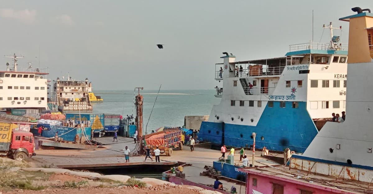 ঈদযাত্রায় যাত্রী চাপ সামলাতে প্রস্তুত পাটুরিয়া ও আরিচা নৌরুট