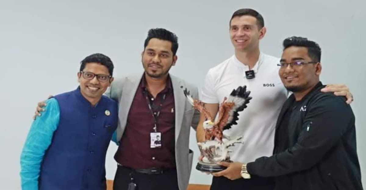 আমি বাংলাদেশের ‘বাজপাখি’: মার্টিনেজ