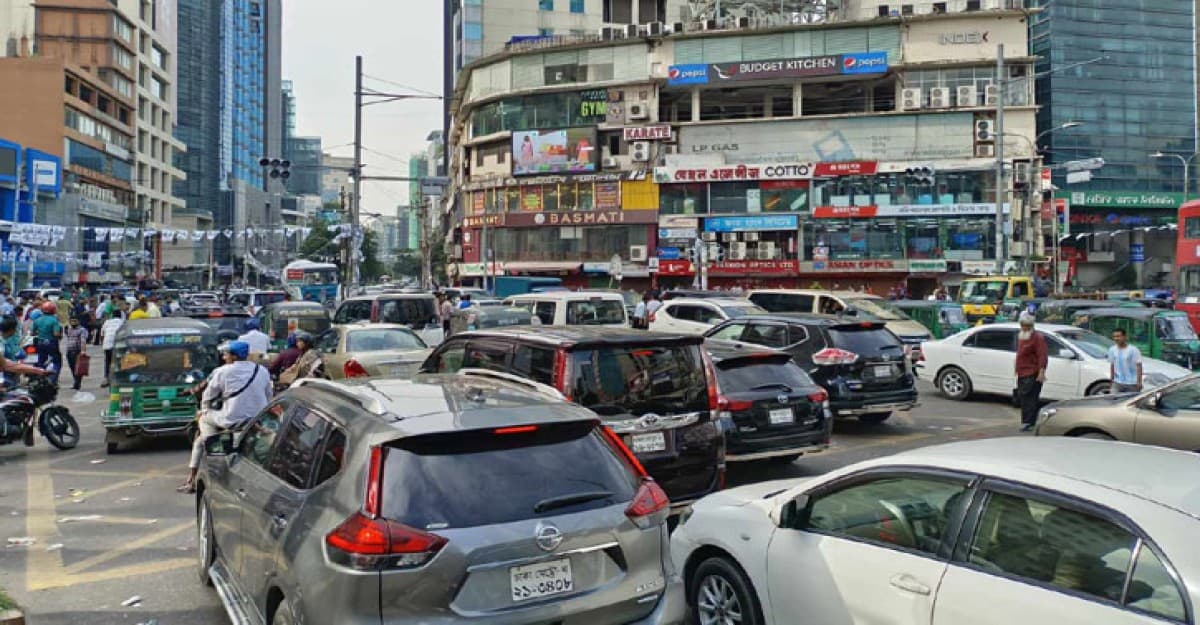 ৪ ঘণ্টা পর গুলশানের যান চলাচল স্বাভাবিক