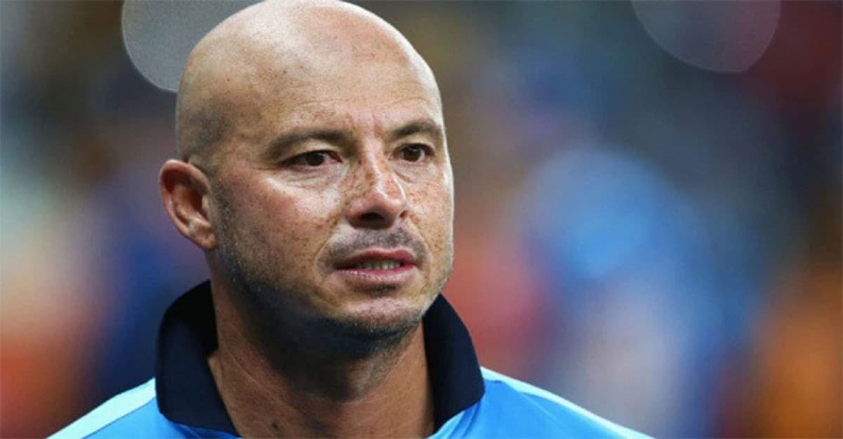 বিশ্বকাপে ভারতই সবচেয়ে বেশি চাপে থাকবে: গিভস