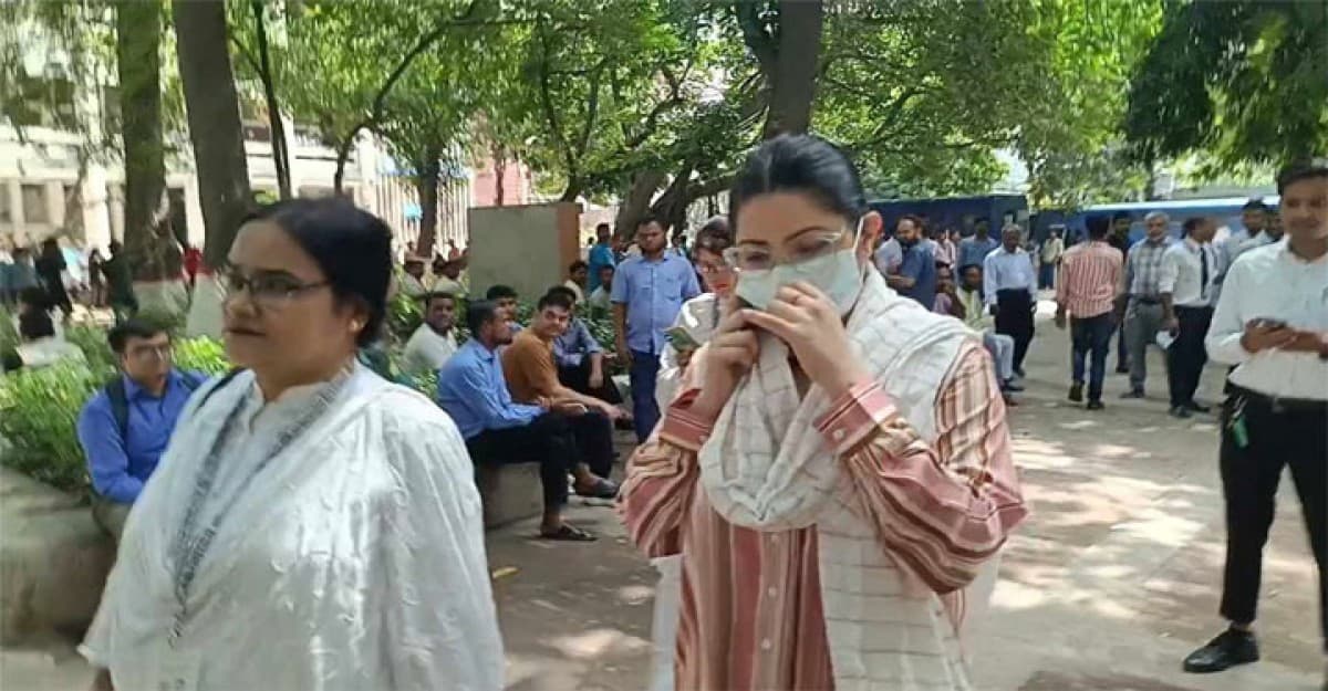 শ্লীলতাহানির মামলা : সাক্ষ্য দিতে আদালতে পরীমণি