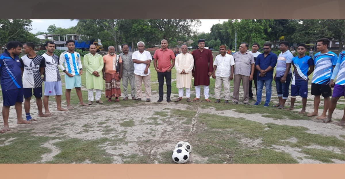 চাঁপাইনবাবগঞ্জে ফুটবল টুর্নামেন্ট উদ্বোধন