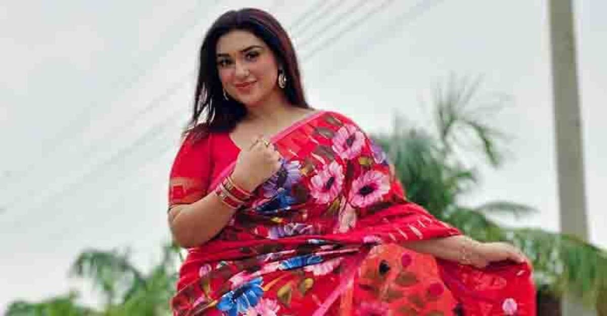 কেন ডিবি কার্যালয়ে অপু বিশ্বাস?