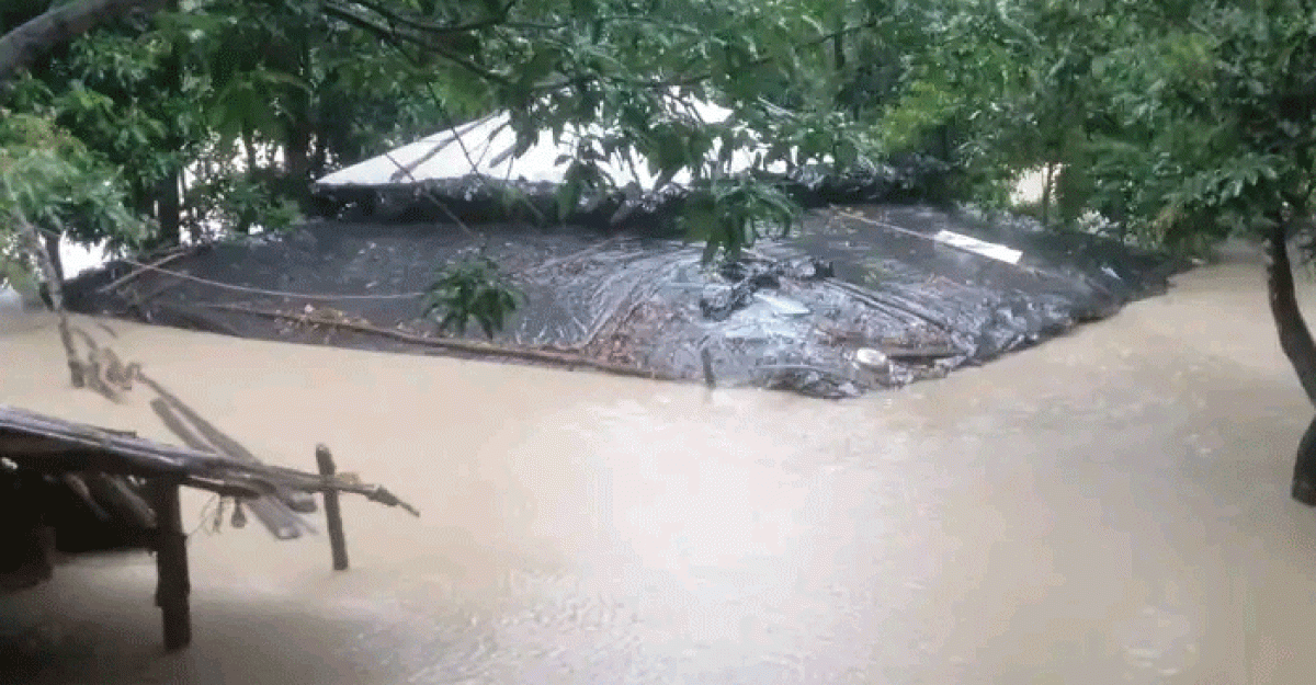 কক্সবাজারে বন্যা পরিস্থিতির অবনতি; ৪৫ ইউনিয়নের সাড়ে ৪ লাখ মানুষ পানিবন্দি