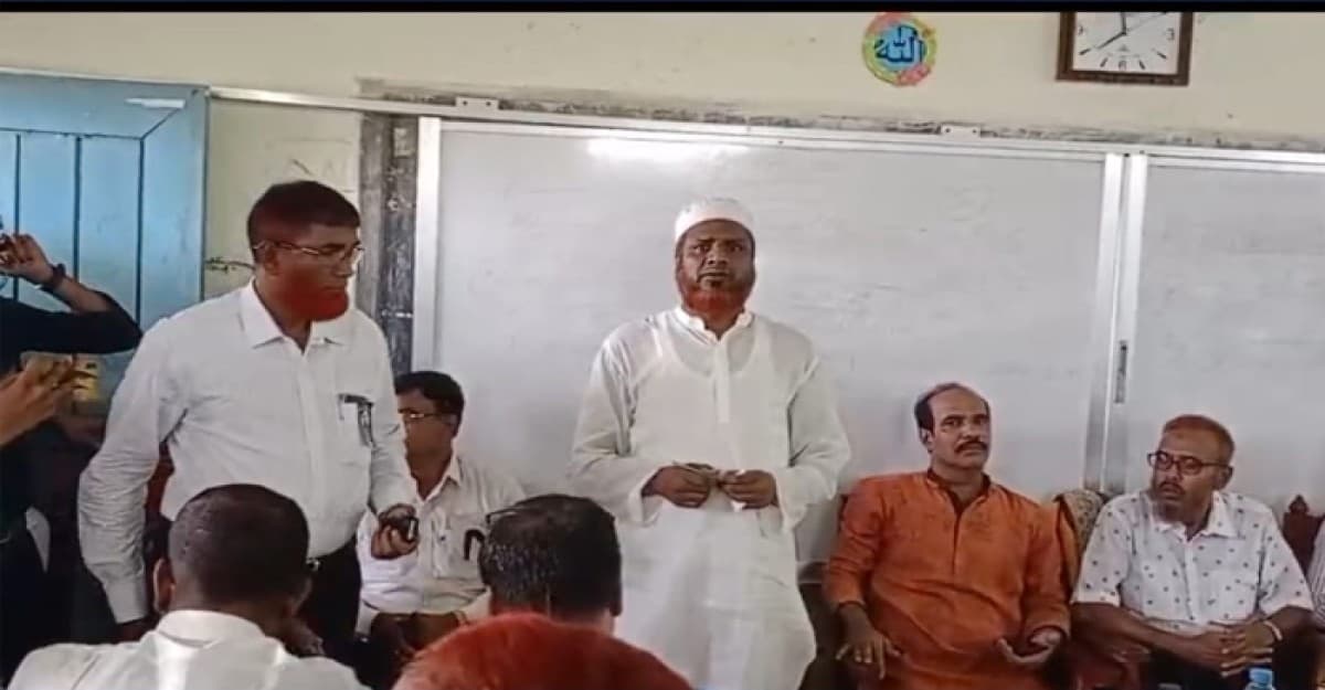 কুমারখালীতে প্রধান শিক্ষকের উপর হামলার ঘটনায় শিক্ষক সমিতির প্রতিবাদ