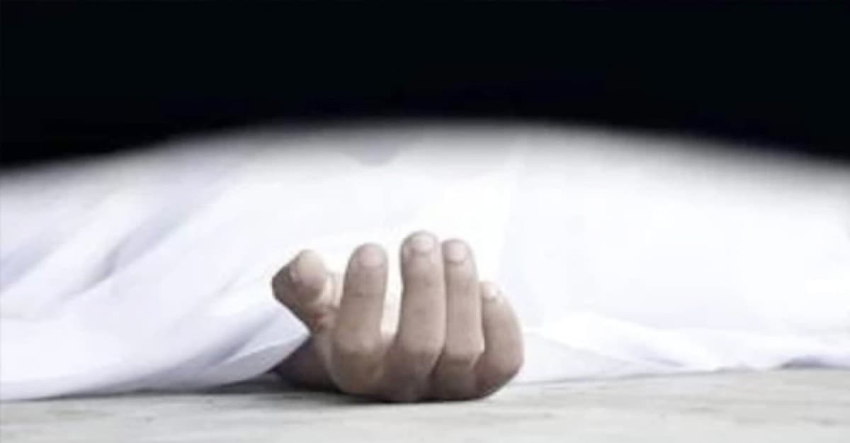 পিকনিক গিয়ে মদ খেয়ে ৩ যুবকের মৃত্যু