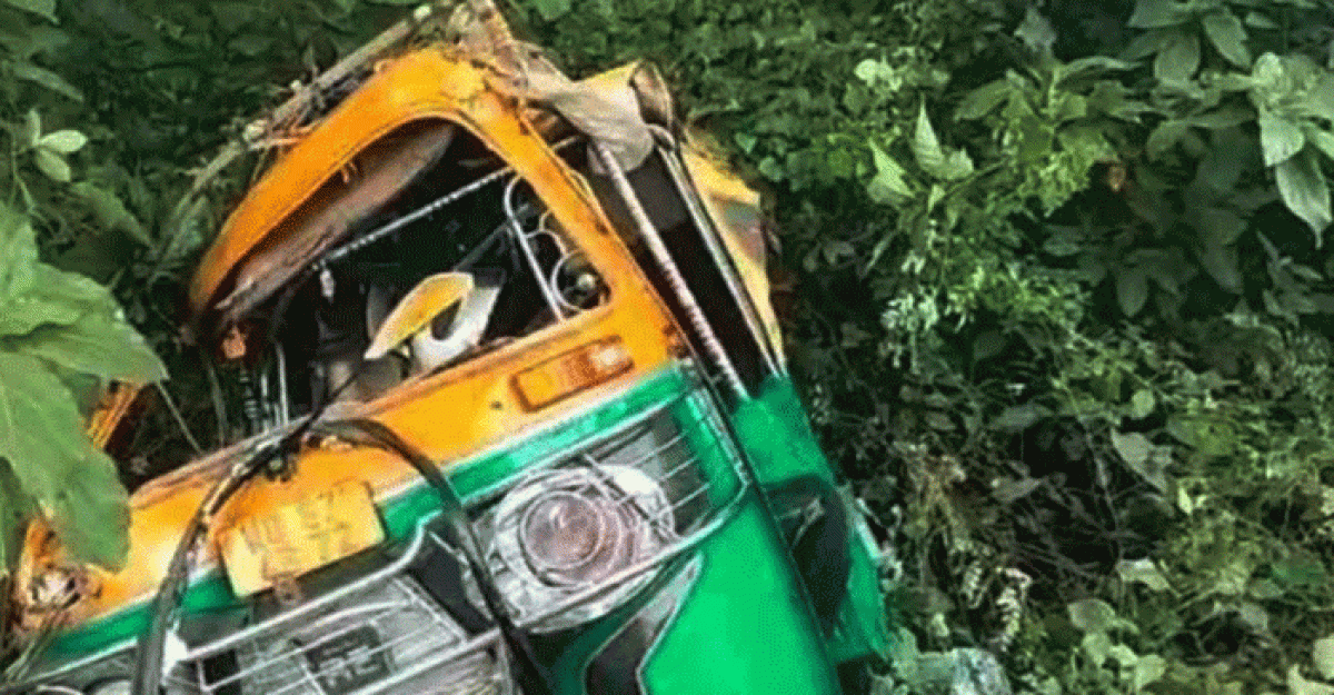 মিনিবাস ও অটোর মুখোমুখি সংঘর্ষে নিহত ২