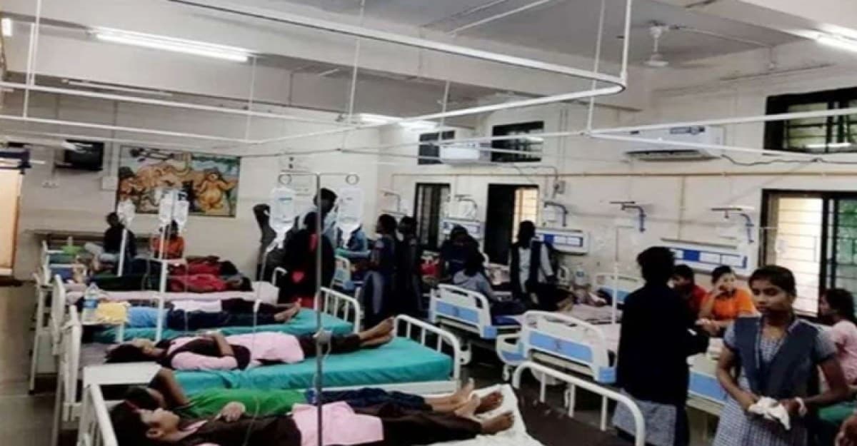 হোস্টেলের খাবার খেয়ে অসুস্থ ৩০ শিক্ষার্থী