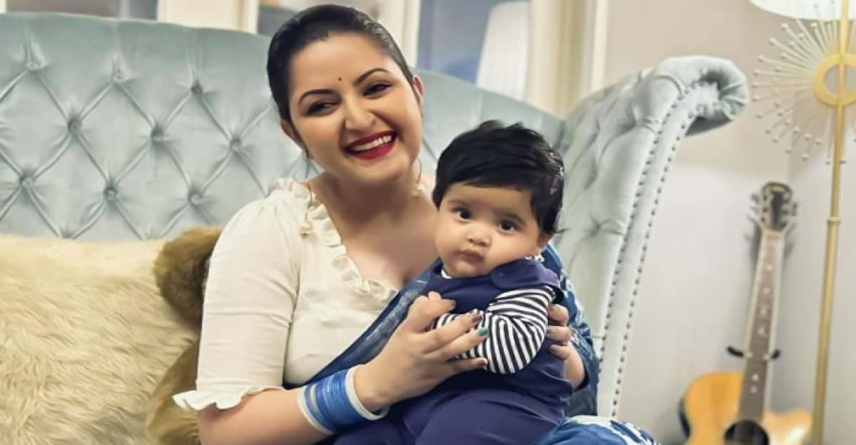 আমি শুধু দেখি, দেখতেই থাকি: পরীমনি