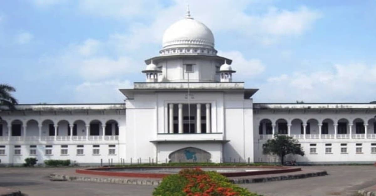 সুপ্রিম কোর্টে সভা-সমাবেশ নিষিদ্ধের রায় অনুসরণের নির্দেশ