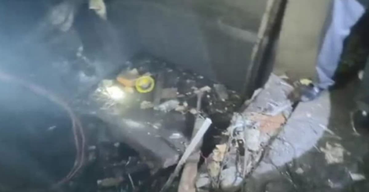 ৪০ তলা থেকে লিফট ভেঙে নিহত ৭
