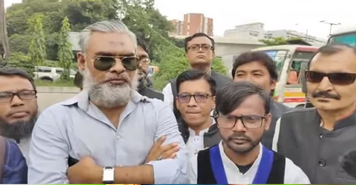 মুক্তিযুদ্ধ প্রজন্মলীগে হিরো আলম, বঙ্গবন্ধুর প্রতি শ্রদ্ধা জানাতে গেলেন টুঙ্গিপাড়া