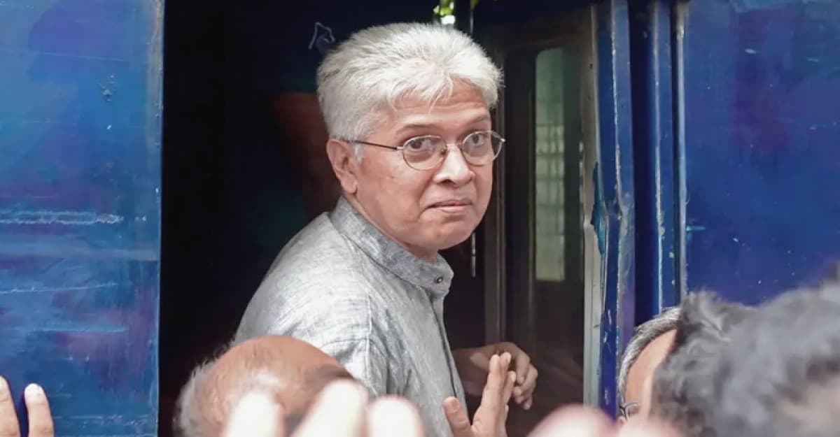 অধিকারের আদিলুরের ২ বছরের কারাদণ্ড