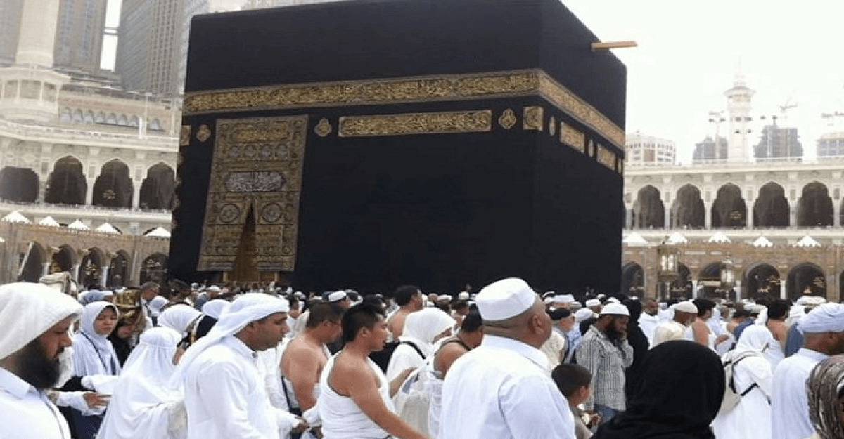 ওমরাহ করতে বাংলাদেশিদের লাগবে না ভিসা
