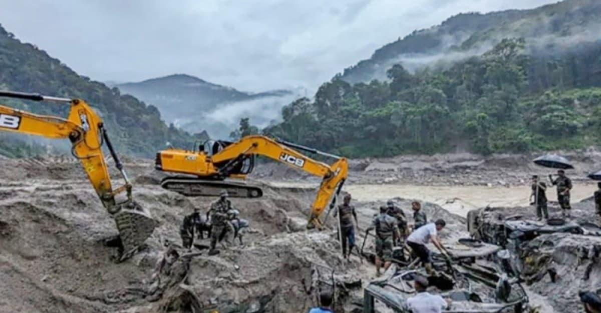 ভারতের সিকিমে বন্যার তান্ডবে নিহত বেড়ে ৫৩ জনে দাঁড়িয়েছে