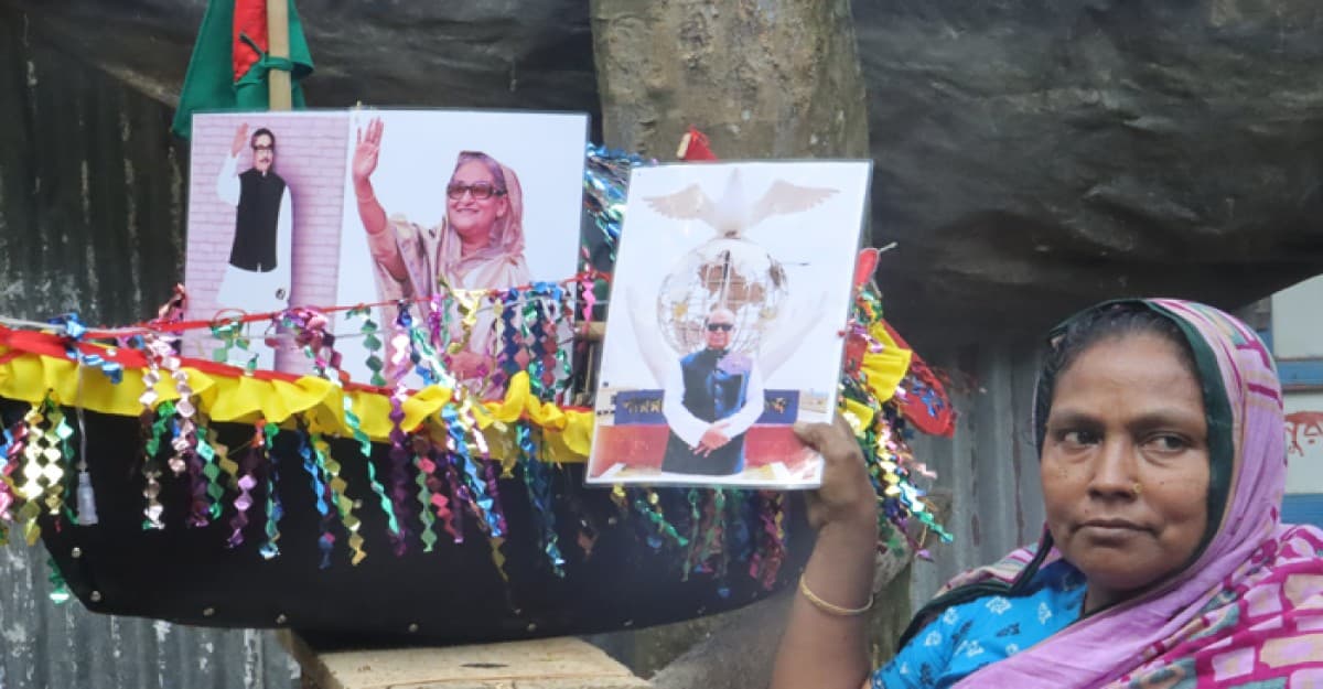 কিডনি চিকিৎসার টাকা দিয়ে তৈরি করেছেন নৌকা