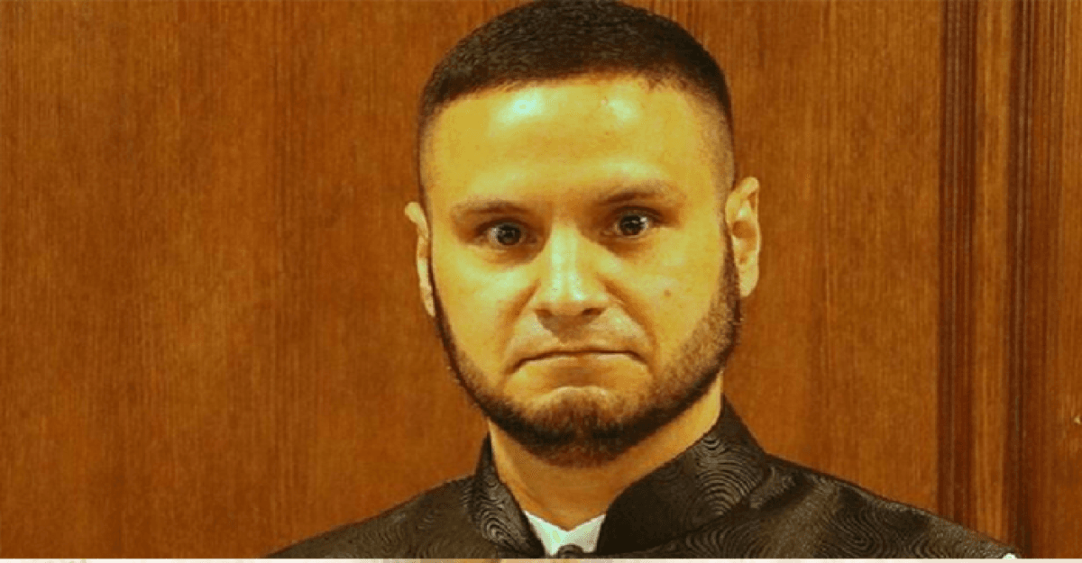 আদম তমিজী হক আটক