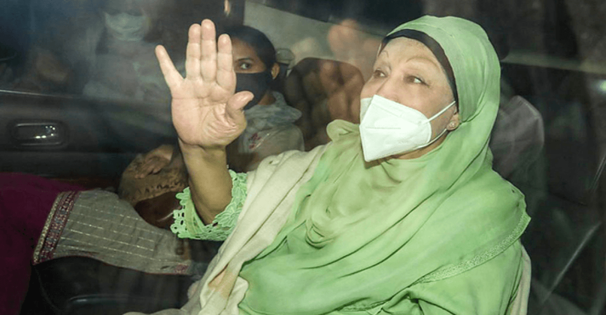 খালেদা জিয়া সিসিইউতে