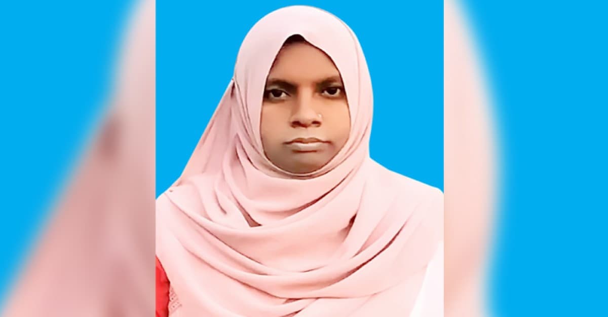 পাবনা-১: দেশের সর্ব কনিষ্ঠ প্রার্থী সাংবাদিক পারভীন খাতুন