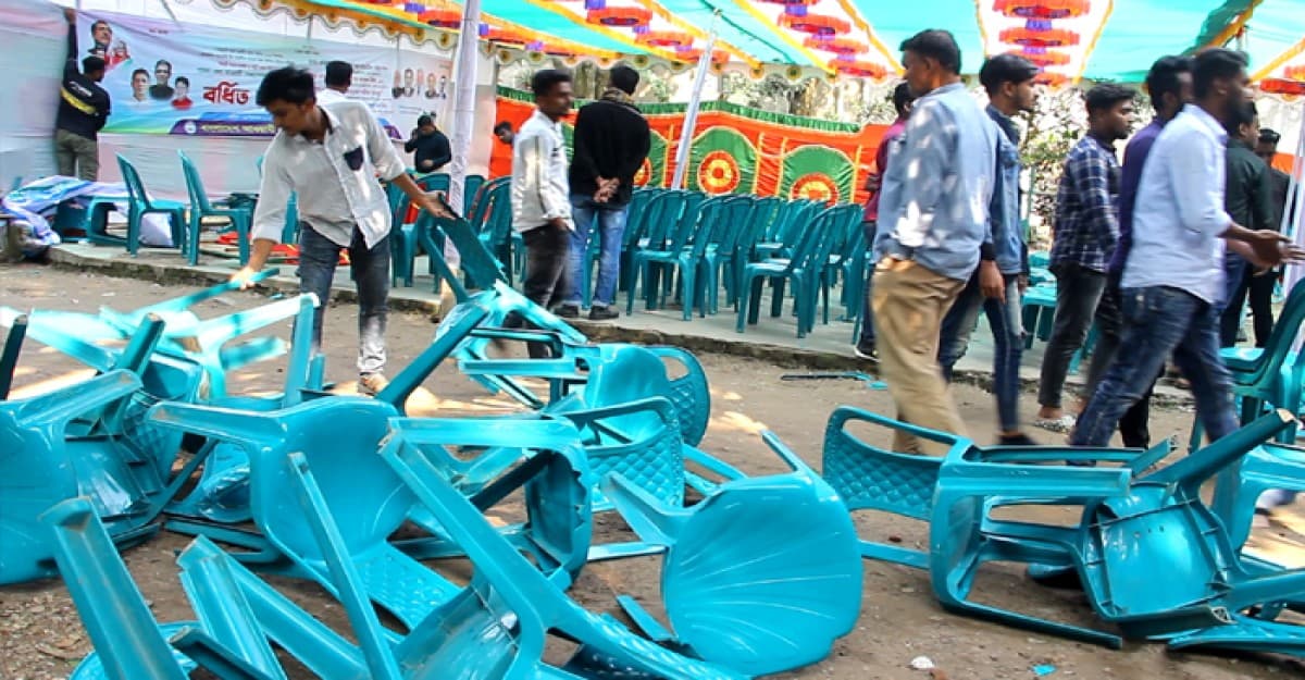 পাবনায় ছাত্রলীগের বর্ধিত সভায় হামলা-ভাংচুর, সভাপতি আহত