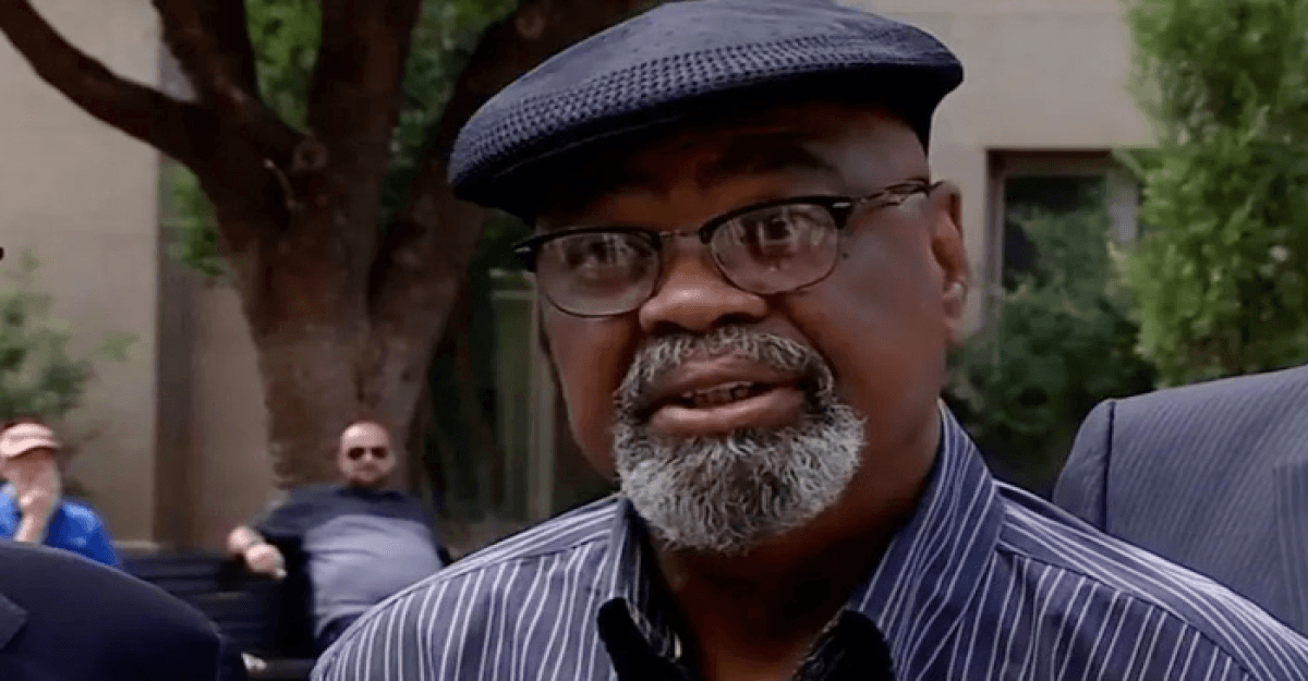 ৪৮ বছর জেলে থাকার পর জানা গেল আসামি নির্দোষ