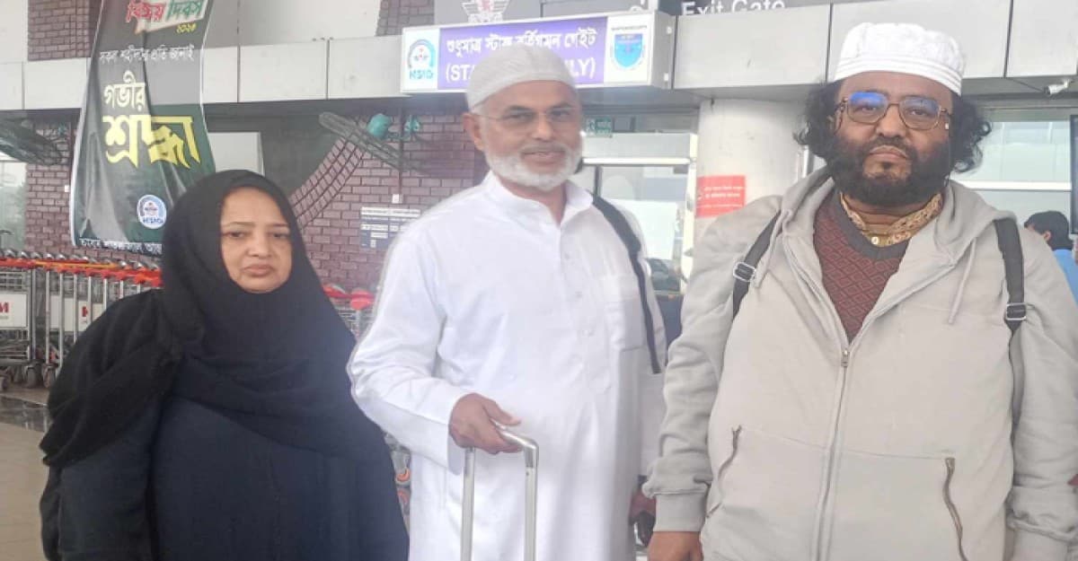 ওমরাহ পালনে সৌদি আরব গেলেন হাবিব উল্লাহ কাঁচপুরী