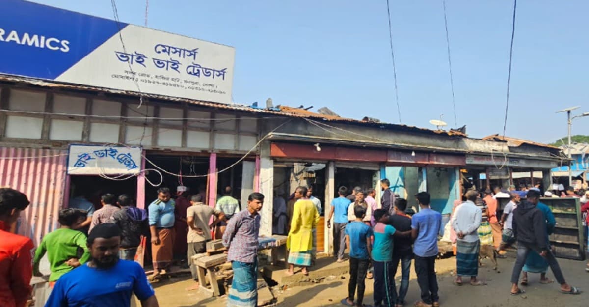 ভোলার মনপুরায় অগ্নিকাণ্ড