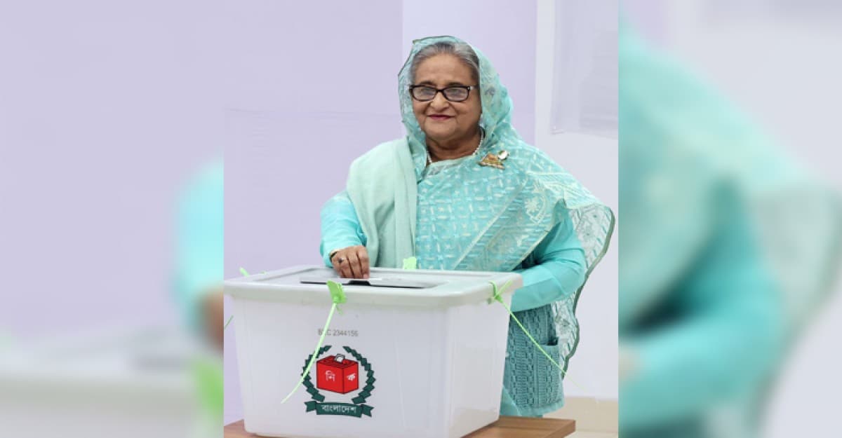 ভোট দিলেন প্রধানমন্ত্রী শেখ হাসিনা