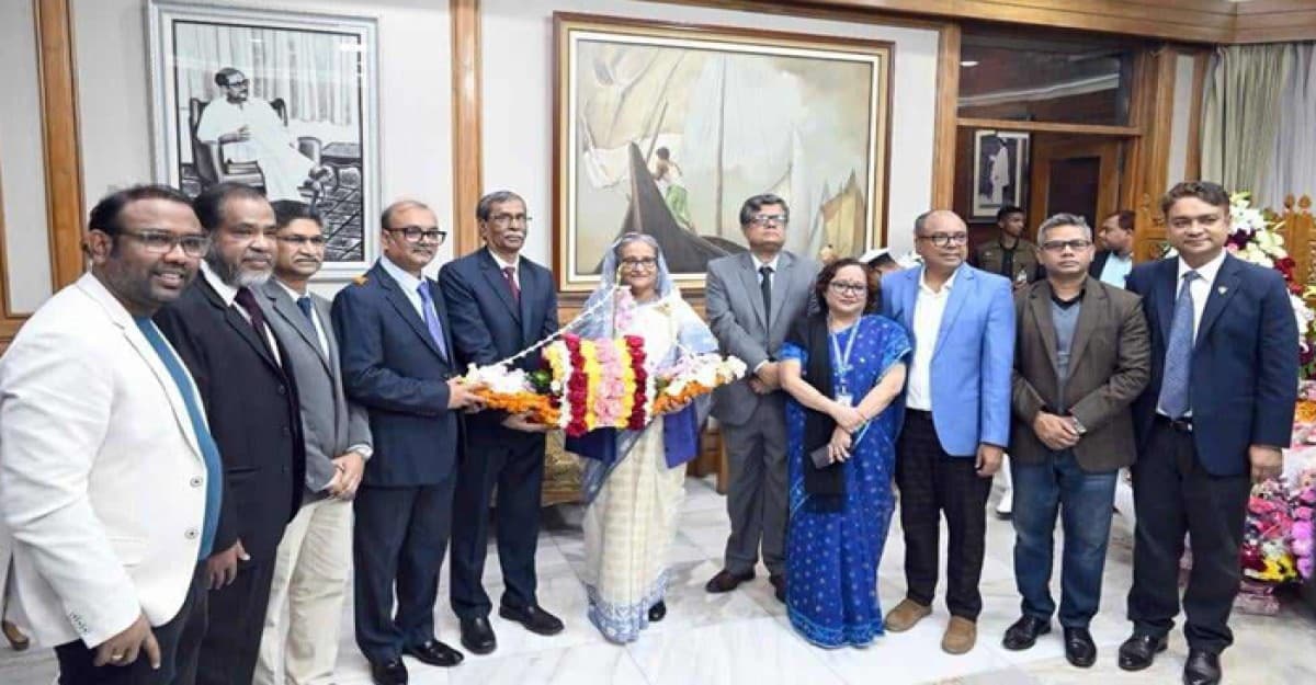প্রধানমন্ত্রী শেখ হাসিনাকে জাবি উপাচার্যের অভিনন্দন