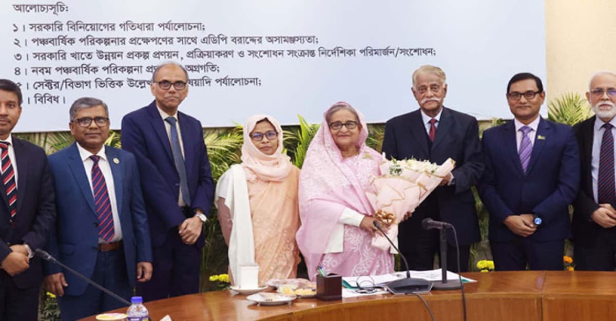 মূল্যস্ফীতি কমাতে বিশেষ নজর দিতে হবে: প্রধানমন্ত্রী