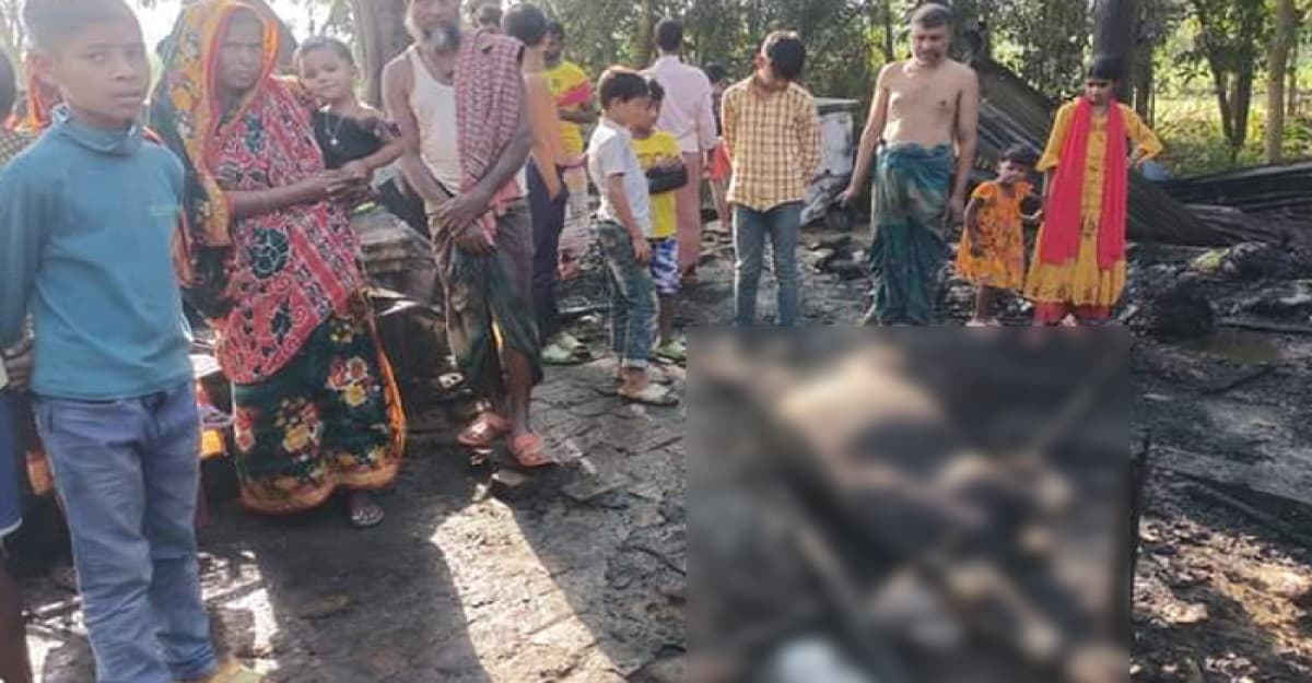 বেড়ায় আগুনে পুড়ল ভ্যান চালকের স্বপ্ন