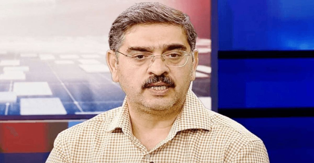 পাকিস্তানের প্রধানমন্ত্রীকে উচ্চ আদালতে তলব