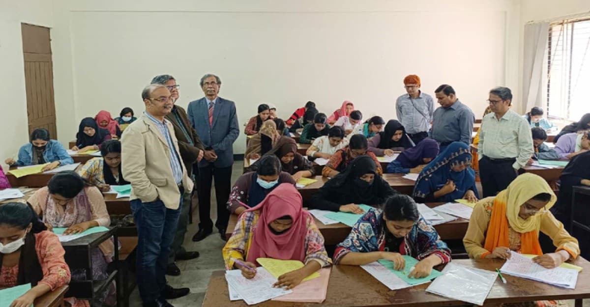 জাবিতে 'ডি' ইউনিট ভর্তি ছাত্রীদের পরীক্ষায় উপস্থিতির হার ৭৯ শতাংশ