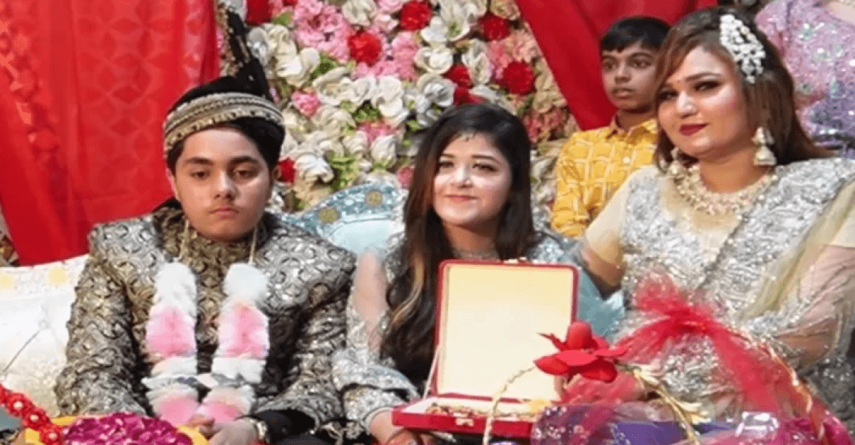 বিয়ে না দিলে লেখাপড়াই করবে না ১৩ বছরের কিশোর!