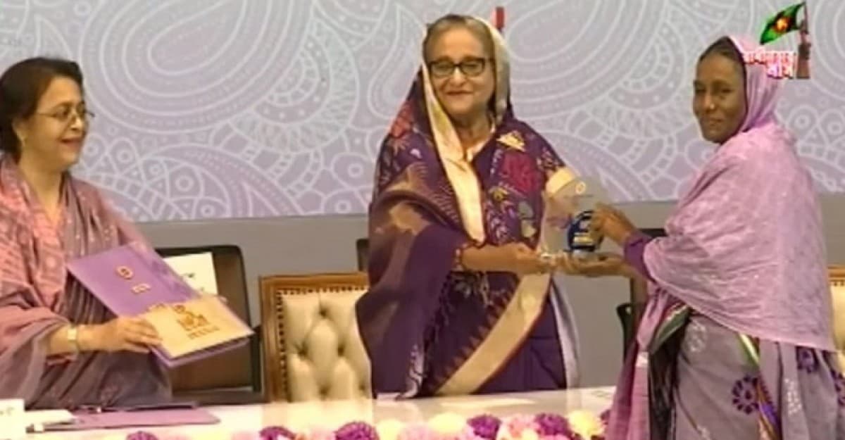 জয়িতা সম্মাননা পেলেন ৫ নারী