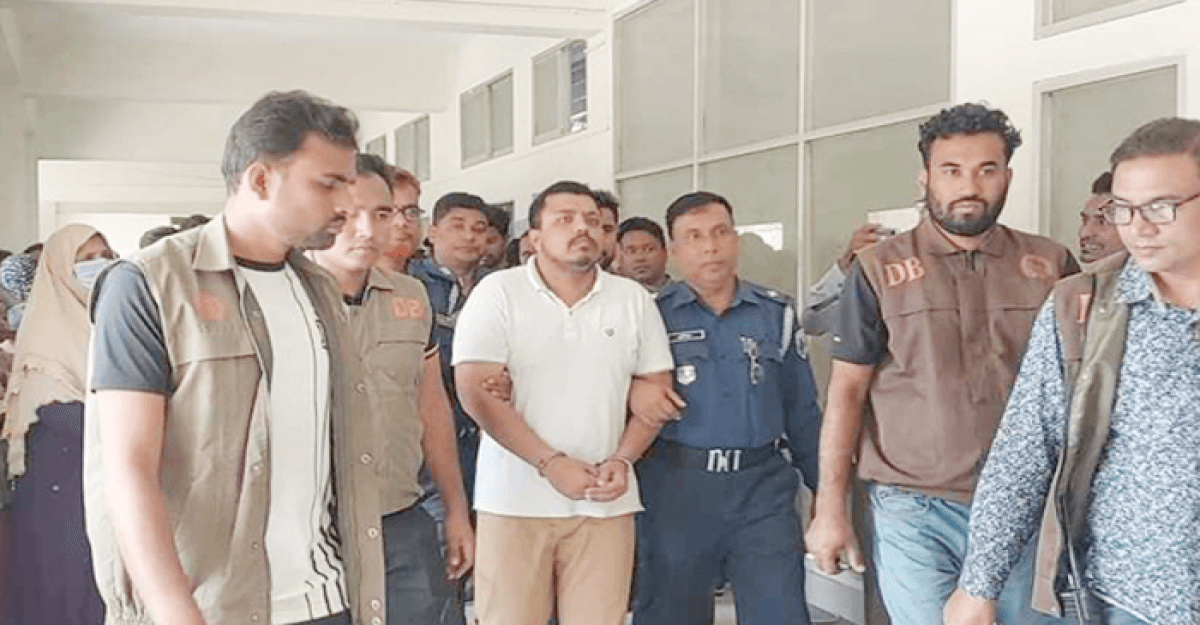 ছাত্রকে গুলি করা সেই মেডিকেল শিক্ষকের ৫ দিনের রিমান্ড