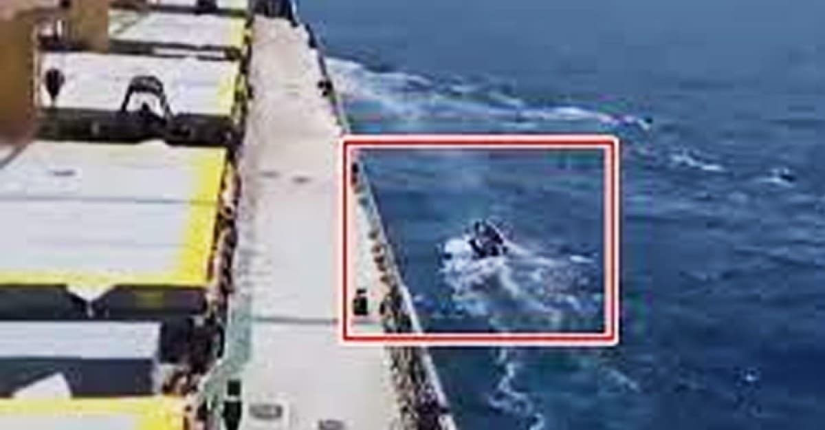 যেভাবে সোমালিয়ান জলদস্যুর কবলে পড়ল বাংলাদেশি জাহাজ