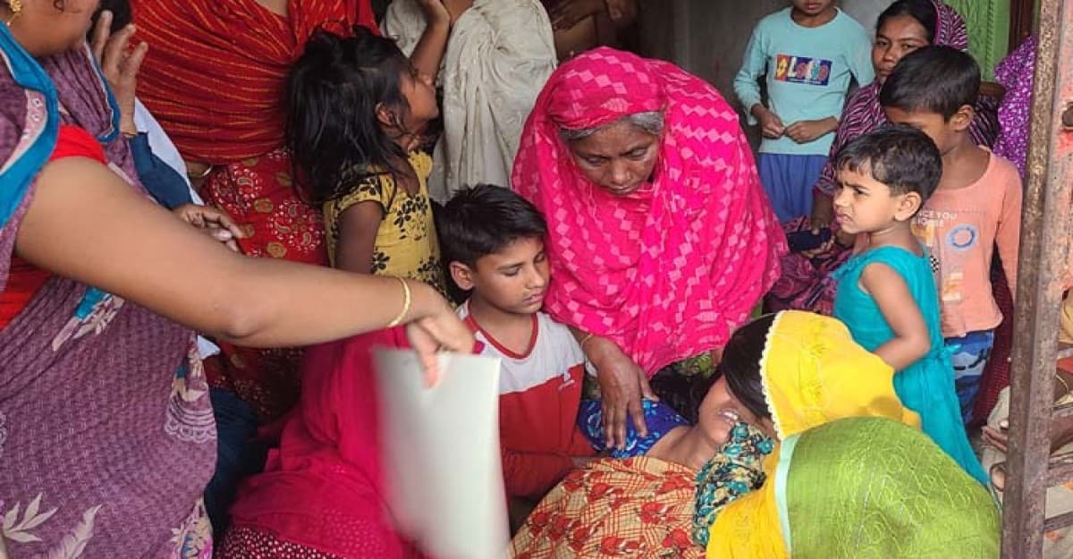 ট্রাক্টরের চাকায় পিষ্ট হয়ে যুবক নিহত