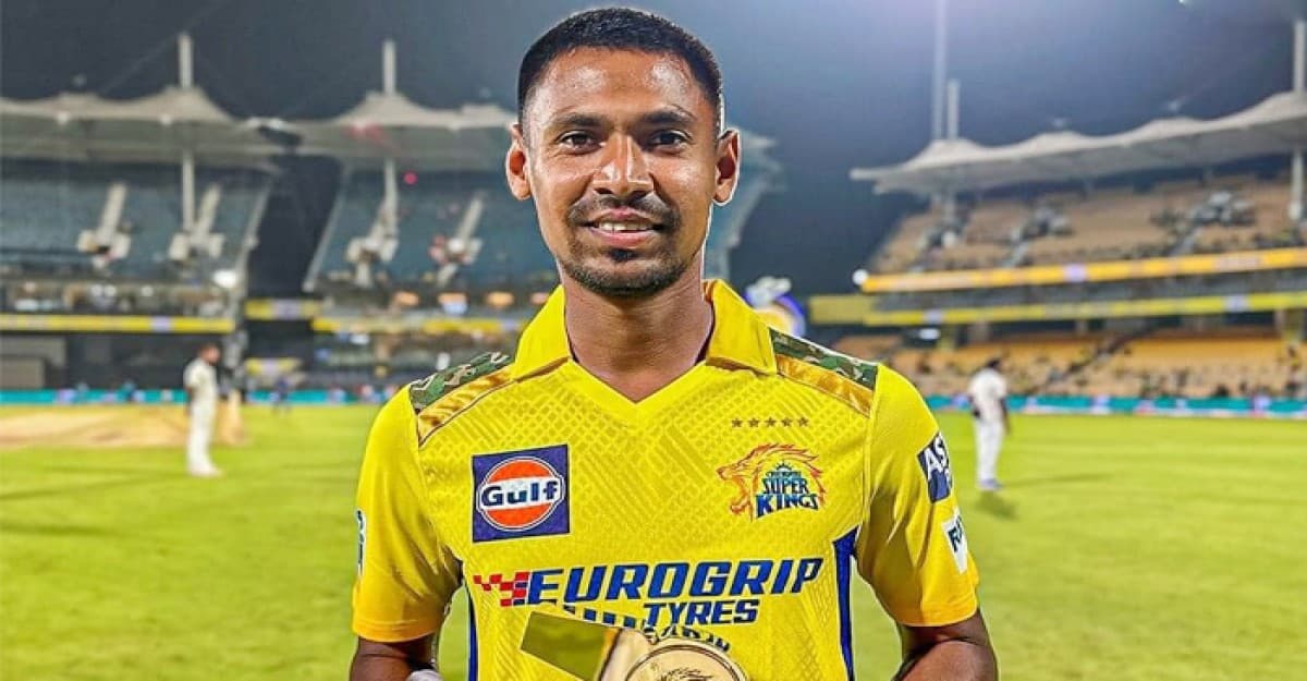 মদ কোম্পানির লগো সম্বলিত জার্সি পরেননি মোস্তাফিজ